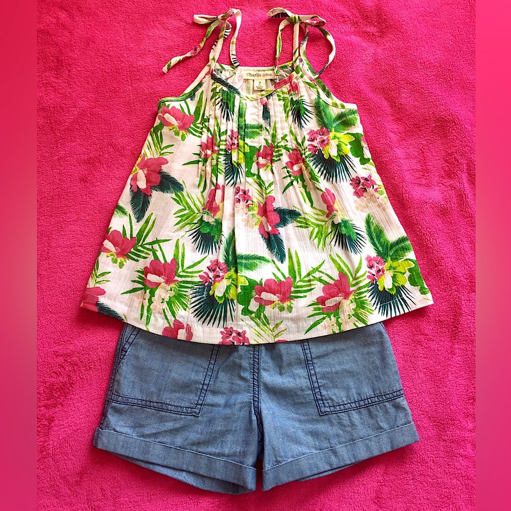 Girl’s Size 7 Vacation Outfit Carter’s Chambray Shorts Charli & Me Swing Top
